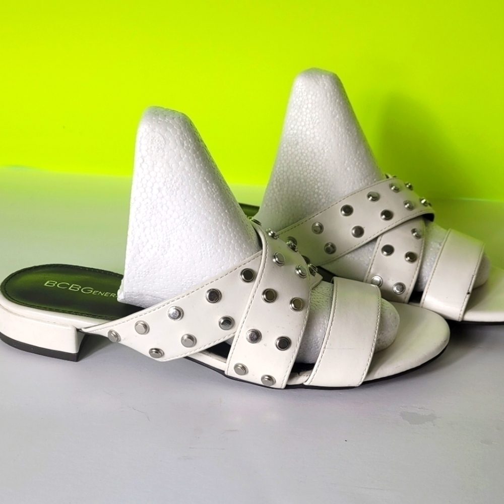 BCBGeneration Womens Dana Smth Semi Matte Calf Leather Open Toe, White, Size 7.5